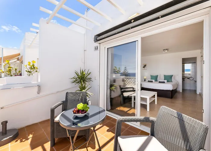 Mar Azul Puerto del Carmen (Lanzarote)