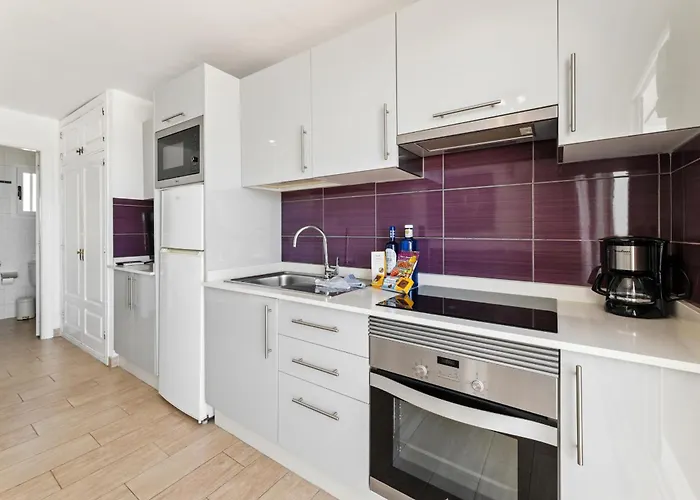 Mar Azul Puerto del Carmen (Lanzarote)